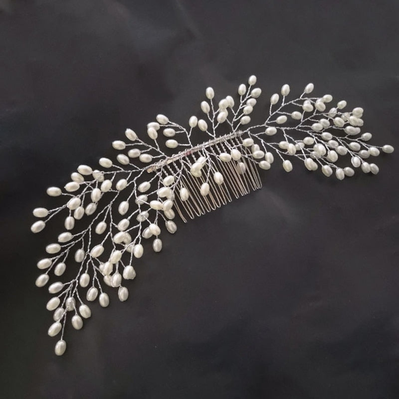 Elegant Baby's Breath Pearls Hair Comb