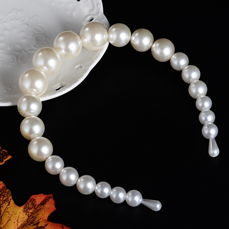 Elegant Headband Pearls